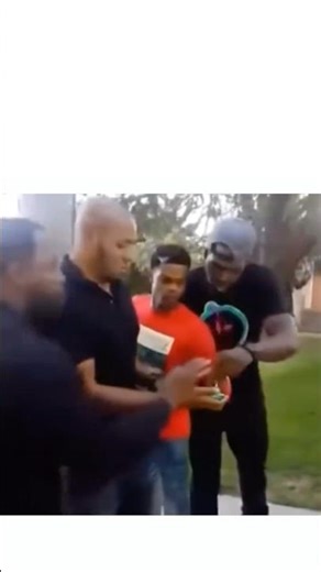 When I open my lunch box in school😅