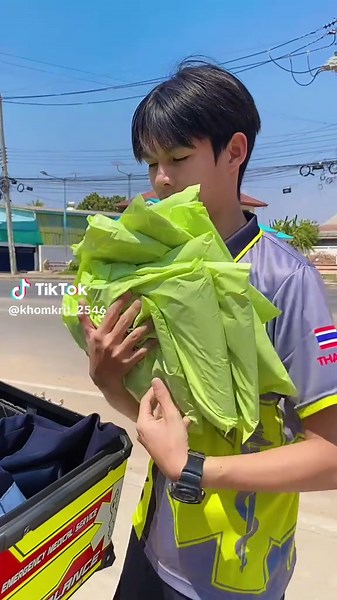 ทำเสื้อกู้ภัยสายฮา ใครสนใจติดต่อได้เลย!