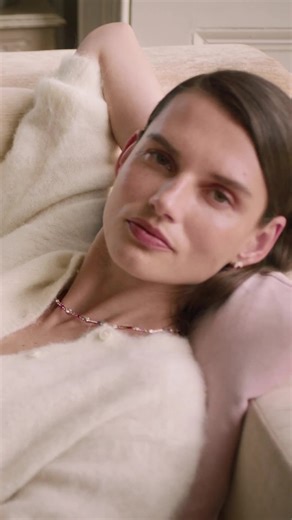 From mornings in the countryside to a final toast in the city, a life beautifully lived and perfectly adorned with Boodles. #ABritishDay #ABoodlesLife Creative Director: David James, @dja_dj Photographer: Josh Olins, @josholins Talent: Geidre Dukauskaite, @giedre.dukauskaite Casting: Adam Hindle, @adamhindlecasting Set: Max Bellhouse, @maxbellhouse Styling: Clare Richardson, @clarerichardson1 Hair: Shon Hyungsun Ju, @shonju Makeup: Sally Branka, @sallybranka