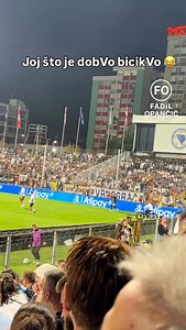 Jest mu dobVo bicikVo 😂 🎥tt:gulishaa7 #bosnaihercegovina #fyp #bosna #sarajevo #zenica #tuzla #banjaluka #krajina bihac #cazin #humor #balkan #srbija #hrvatska #beograd #zagreb #novisad #fudbal #comedy #österreich #zabava #reprezentacija | Fadil Opancic