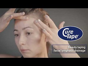 Hoe je wallen en zwelling in het gezicht vermindert met kinesiotape | CureTape® Beauty