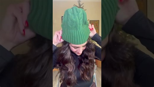 Turn an old sweater into this! 🤯