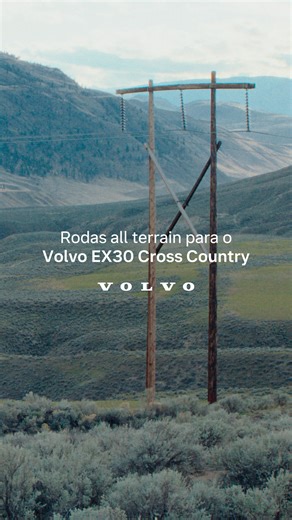 Do asfalto à lama com tudo o que há pelo meio. As rodas all terrain do Volvo EX30 Cross Country garantem que o conforto em estrada se alia à capacidade off-road. Explore novos caminhos com confiança e estilo. As rodas all terrain são vendidas como acessório. | Volvo Car Portugal