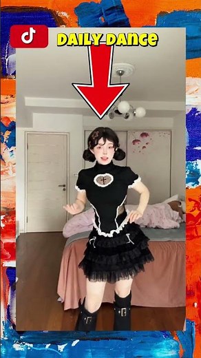 This girl dances like a real robot 🤖🔥