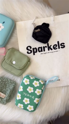 Sparkels on Instagram: "Cute pouches to keep life organized 🌼 #CuteAccessories #AestheticVibes #MiniPouch #CuteThings #PastelAesthetic #DailyEssentials #KawaiiStyle #OrganizedLife #InstaFinds #AestheticItems #CuteCollection #SoftAesthetic #InstagramShop #SmallThingsBigJoy"