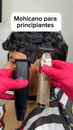 Stockton Barber • Jose Romero on Instagram: "Mohicano tutorial de corte de pelo para principiantes.💈 En este tutorial paso a paso te enseño como hacer un low taper fade, mid taper para principiantes. Este corte de pelo de barbero mas pedido. Stockton california barbero link en mi perfil para agendar✅ #stocktonbarber #cortedepelo #mohicano #tutorials #lowtaperfade"