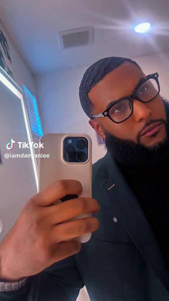 Selfie Tips for Black Men on Hump Day