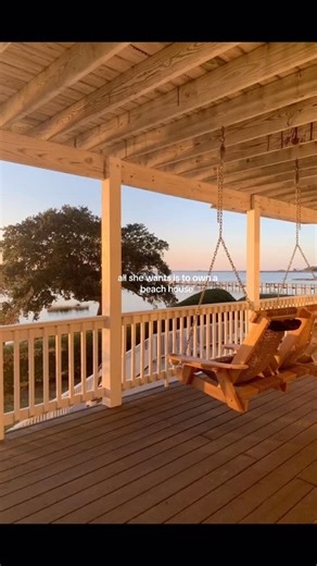 @explore_home_inspo on Instagram: "Beach home dream #homeinspo #homedesign #homegoals #dreamhome #beachhome"