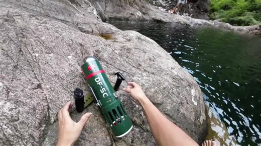 Exploring Deeper Underwater Areas in Subnautica