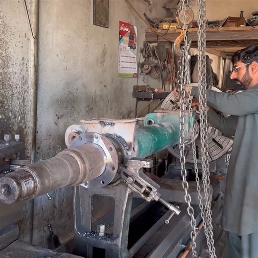 156K views · 944 reactions | how to repair broken rear axle #repaired #broken #axle #shaft #truck #trailer #overload | Machine & Technology | Facebook