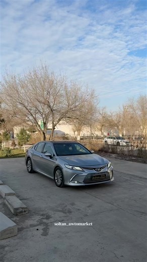Koma maşyn ýewropeýkadan tapawudy ýok, polnyy full XLE komplektasiýa, vin cod degimi bar görüp bilýäňiz, kombinirlenen sideniýe ýagny (salon), 3.5 motor, gologramma, 360 kamera, salon podswetkaly, podogref sideniýa 2 tarapda bar, kryşa ponorama, diňe nagt!!! eýesi 861623220 #soltan_awtomarket_77 #soltan_awtomarket #toyota #camry #toyotacamry
