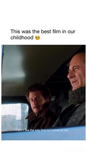 movie and shows on Instagram: "📺 HOME ALONE 2: Instead of flying to Florida with his folks, Kevin ends up alone in New York, where he gets a hotel room with his dad’s credit card—despite problems from a clerk and meddling bellboy. But when Kevin runs into his old nemeses, the Wet Bandits, he’s determined to foil their plans to rob a toy store on Christmas Eve. 🎬Streaming: amazon video, disney, apple tv, fubo tv, fandango at home, hulu, barnes & noble. #jokes #movie #movies #viralmovies #explor