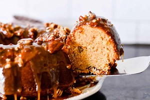 Southern Pecan Praline Cake Recipe