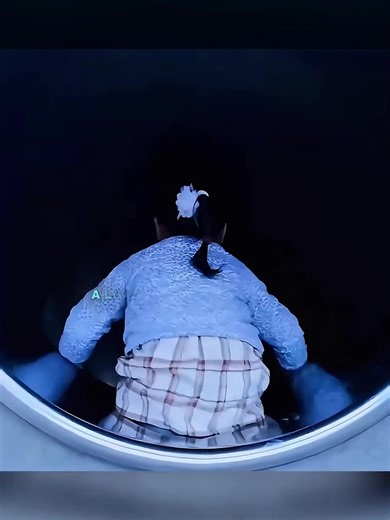 #Movie | Moving Movie