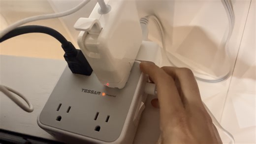 Watch The Best Surge Protector Power Strip! on Amazon Live