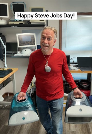 It's Steve Jobs Day! Apple has a huge legacy thanks to Steve! His innovation, design and imagination gave us the iconic iMac G3 and iMac G4 and paved the way for modern computing as we know it today! . . . @apple #stevejobs #stevejobsday #apple #imacg4 #imacg3