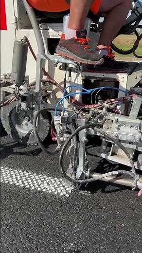 Thermoplastic Road Marking Technology with Raised Dots