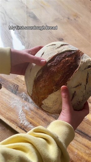Perfecting Sourdough Bread: Tips from the Experts