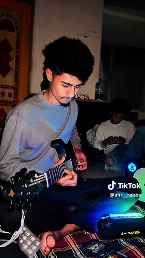 Next Song Ki Dibo: A Unique Vocal Selection