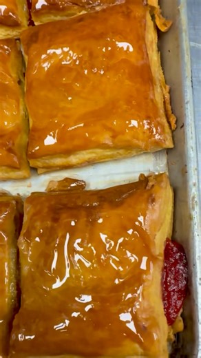 2.3K views · 19 reactions | 勞 A Guava Burger from Guayaba Restaurant...