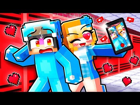 POPULAR GIRL Has a Crush on Me in Minecraft!
