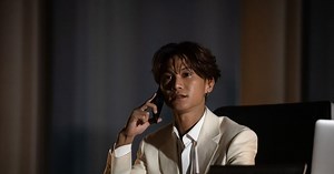 「VIVANT」チョッキー、前半戦最終回で再登場！次回予告でノコルと対面「黙って話を聞け！」｜シネマトゥデイ