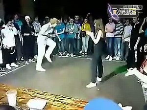 span a href= video-list-1.html title= 搞笑 【搞笑】 a span 世界鬼步舞高手大PK 墨尔本曳步舞