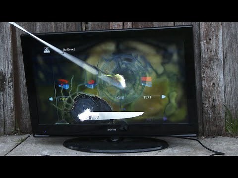 Smashing a Soniq L32V11C AU 32" HD LCD DVD Television
