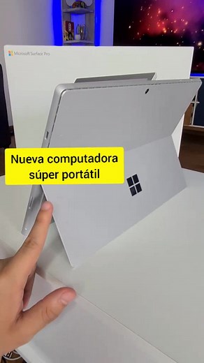 Unboxing de la Surface Pro 7: Tecnología Innovadora