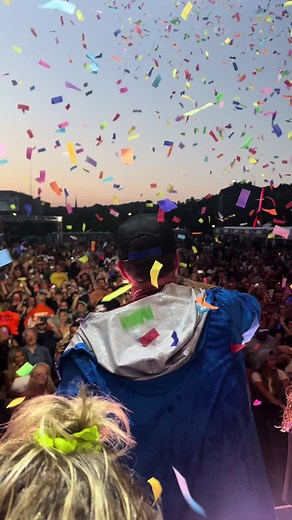 I love the 90s tour is Poppin. #ilovethe90s #tour check vanillaice.com or Vanilla ice youtube for tour dates.