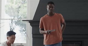 Après le bloc-notes flip, divers collègues : vidéo de stock (100 % libre de droit) 3894497639 | Shutterstock