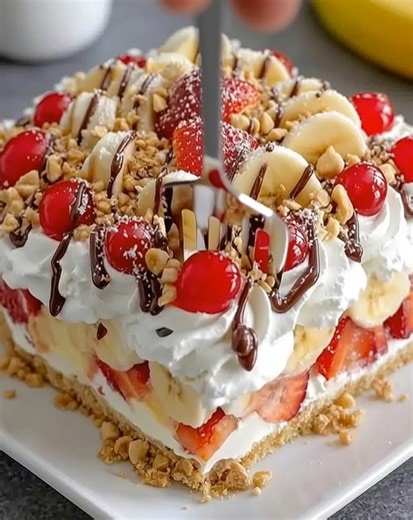 Banana Split Cake Recipe Easy No Bake Dessert | Lalytarecipes