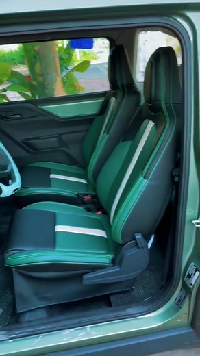 40 reactions | Rekomandasi sarung jok mobil pemasangan permanen Dengan paduan warna yang menarik.. dan menjadi kan mobil tampak lebih mewah dan elegan.. #jokmobil #car #interior #chair #upholstery #designinterior #designmewah #kenyamanan #berkendara #seatcover #tutorial #repair #reelsvideoシ #trendingreels #fypシ #100k #artfurniture #model #trend #ad #jokmotor | Taufik Umar | Facebook