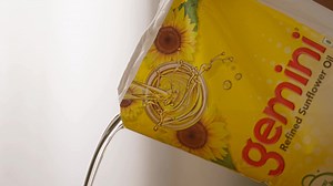 623K views · 2.2K reactions | Baarish ke mausam mein chahiye aisa kuch chatpata jo ban jaye Jaldi Bhi par ho Healthy Bhi! Gemini Cooking Oil presents an easy to make recipe for Papdi Chaat to go with monsoons! #GeminiCookingOil #JaldiBhiTastyBhi | Gemini Cooking Oil | Facebook