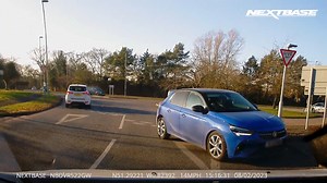 Cannot believe this 😮 Watch the shocking moment a reckless driver pulls off roundabout into oncoming traffic 🎥: Nextbase | Basingstoke Gazette