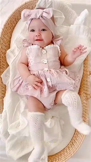 Dubai girls are respected more than boys #shortsfeed #shortvideo