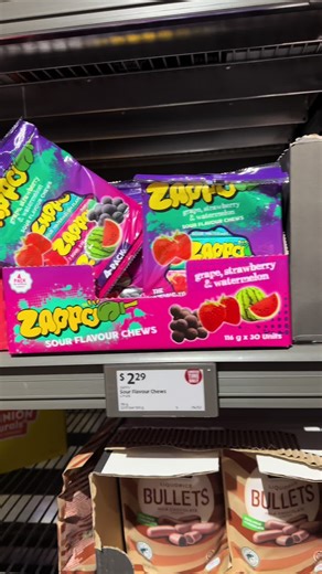 🍉 🍓 🍇 #zappo #sour #chews #aldi #aldifinds #limitedtimeonly #lollies #candy #watermelon #strawberry #grape #fyp #foryou