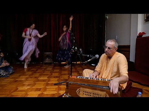 H.H. Niranjana Swami - Hare Krishna Kirtan - 7/21/2019