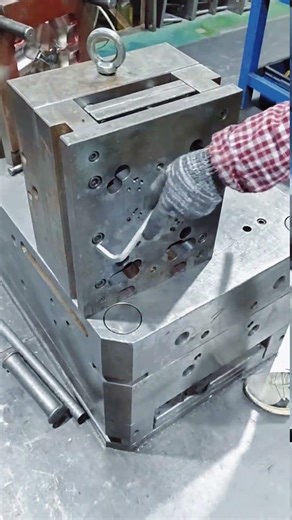 Aluminum Alloy Die Casting Mold Assembly Process #diecasting #anodizing #diecastingfactory #factory