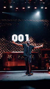 912K views · 25K reactions | NYC we made HISTORY! Thank you to my family, my fans, the special guests, my team and everyone involved for making my first headline performance at @thegarden such a timeless night. ⏳ WE did it ❤️ | Davido | Facebook