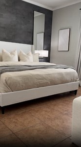 The bedroom bench that completes the whole look