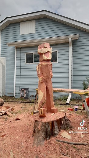 Sarge carving from a dead cedar tree | Della Meredith Chainsaw Carvings