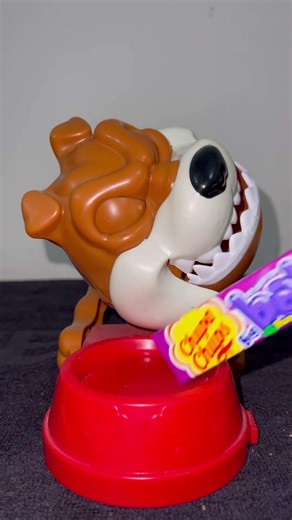 CRAZY MADDOG WITH BIG BABOL GUM #asmr #shortvideo #maddog #asmrvideo