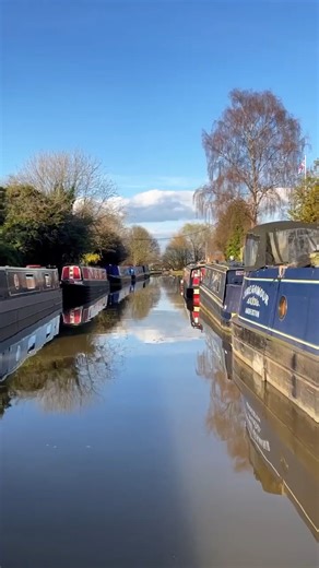 Come with us on a boating break along the Cheshire Ring⛵️💙🤗 Discover all of our amazing boats here 👉 https://bit.ly/CheshireRingBoats 📍 Grace in Nantwich, Cheshire - Ref: BH2745 | Hoseasons