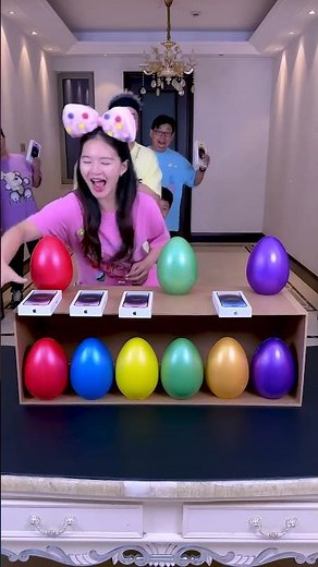 Match The Colored Golden Eggs Challenge, Who Can Win The Iphone？ #Partygames