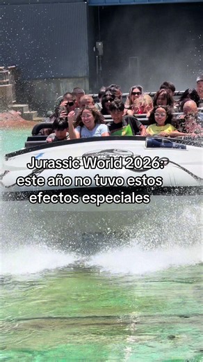 Si visitaste Jurassic World el año pasado, tal vez notaste que algunos efectos de agua ya no estuvieron presentes este año. En este video te muestro la diferencia y cómo se ve actualmente la atracción. ¿Crees que deberían regresar esos efectos? Hashtags: #JurassicWorld#UniversalStudios #JurassicWorldRide