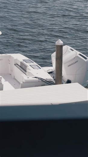 From chasing the horizon to anchoring down for a swim, the Bertram 39CC is designed for the run—and the people you share it with. #Bertram #Bertram39CC | Bertram Yachts