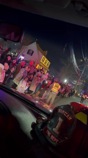 Tonight Company 1 firefighters along with the rest of Mahwah Fire, EMS, and Police escorted Santa to the township’s annual tree lighting. We had a great time seeing our friends and supporters. Photos/videos may not be used or reproduced for any reason without express permission. | Mahwah Res1cue