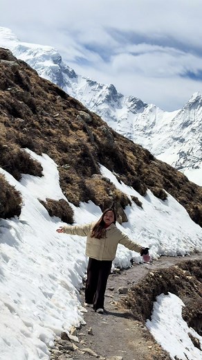 Exploring the Icelake in Manang