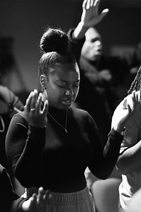 #WorshipWednesday is NOW live on YouTube GO get your Worship on! I Will Bless the Lord by Tye Tribbett ——Watch the Full video ⤵️⤵️⤵️Youtube 📺: GodChasers Church | GodChasers Community Church